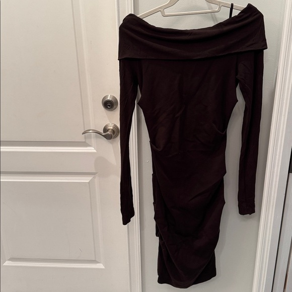 Nicole Miller Dress Bodycon Off Shoulder Ruching Midi XS - Picture 3 of 11